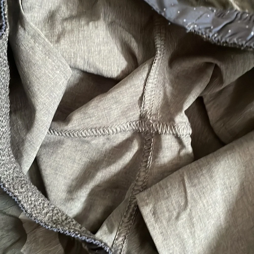 Men’s vuori athletic shorts Size M - Picture 4 of 4